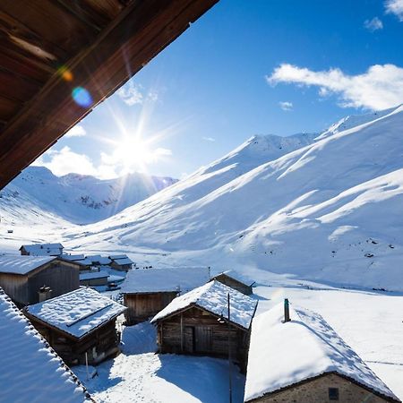 Hôtel Gasthaus Alpenrose Juf Extérieur photo