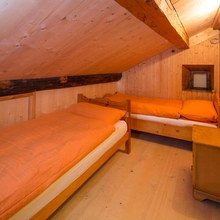 Hôtel Gasthaus Alpenrose Juf Extérieur photo