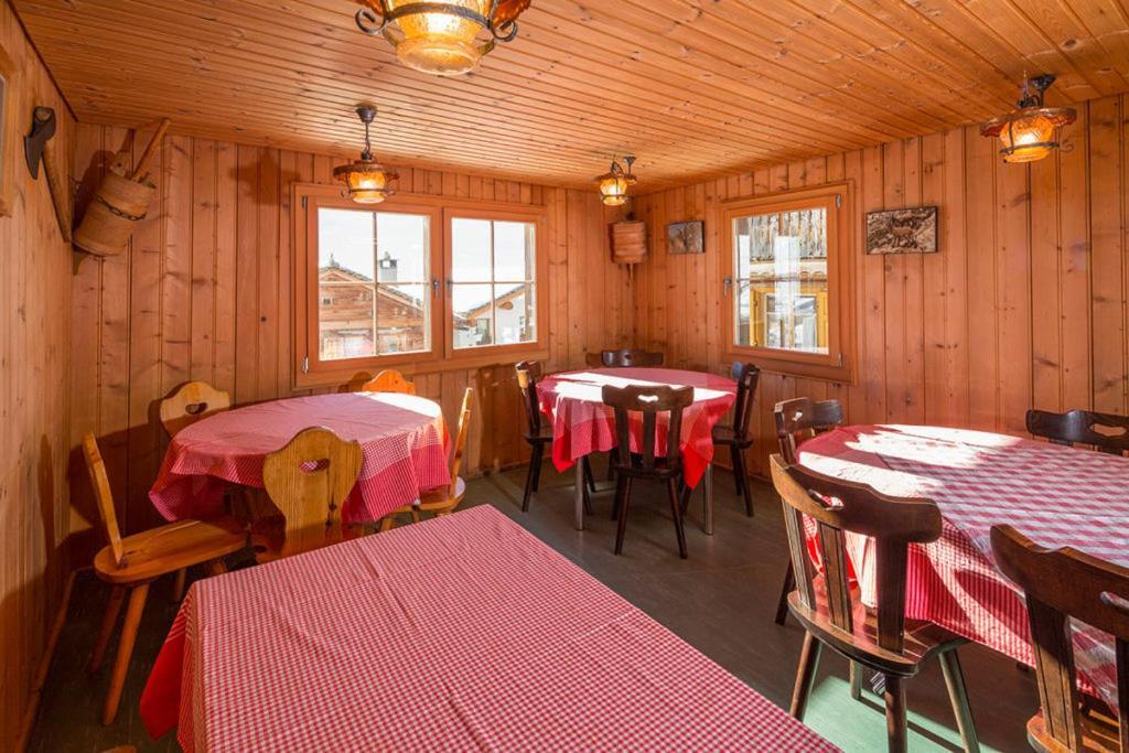 Hôtel Gasthaus Alpenrose Juf Extérieur photo