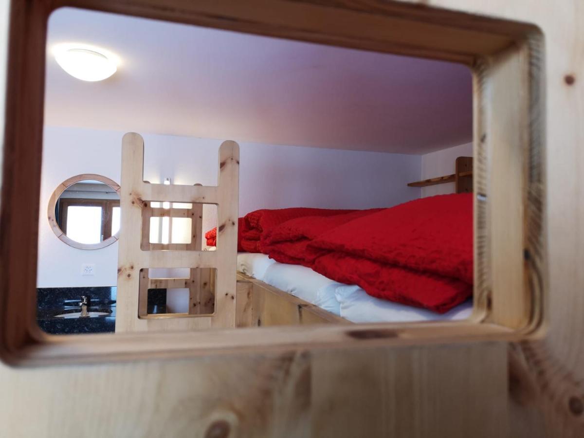 Hôtel Gasthaus Alpenrose Juf Extérieur photo
